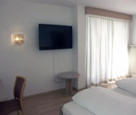 Gartenhotel Sternen Hotel Domat